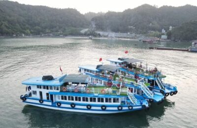 tàu thăm quan vịnh Lan Hạ, Cát bà