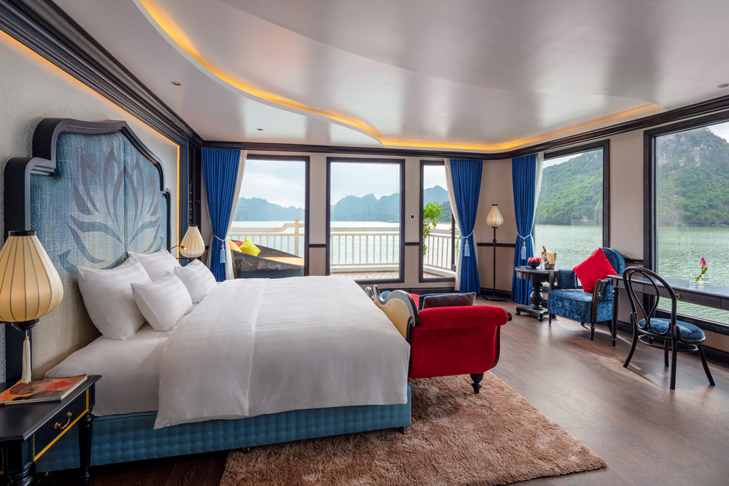 tour du thuyền hạ long 2 ngày 1 đêm