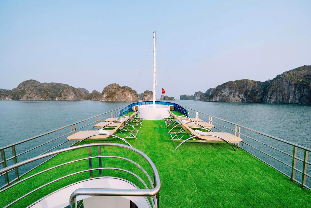 du thuyền Lan Hạ Xanh - Vịnh Lan Hạ