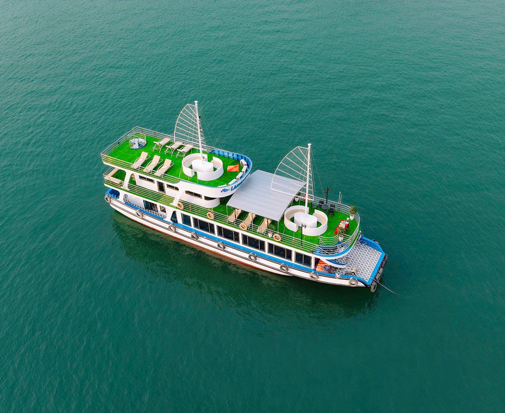 Tàu Lan Hạ Xanh - Vịnh Lan Hạ