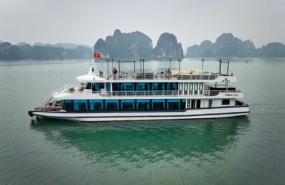 Du thuyền Vdream Hạ Long