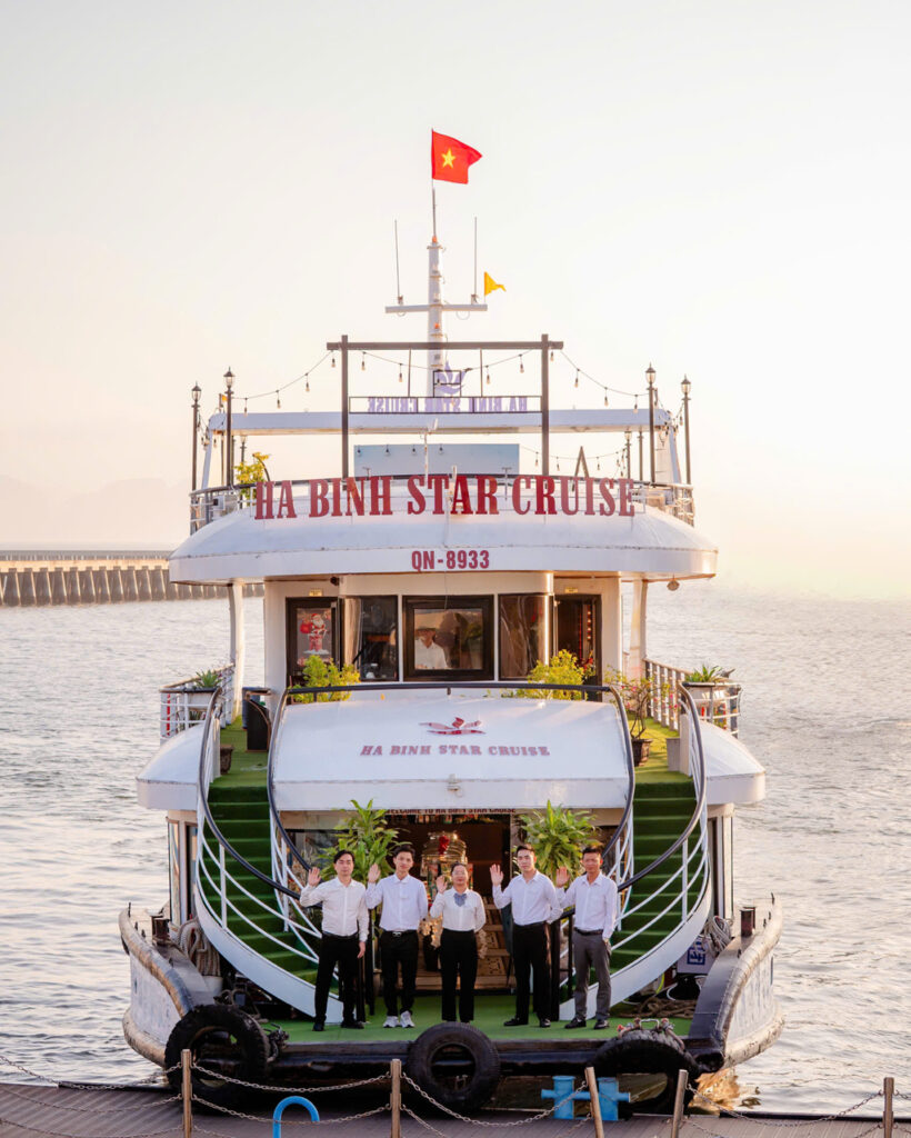 du thuyền ha binh star cruise