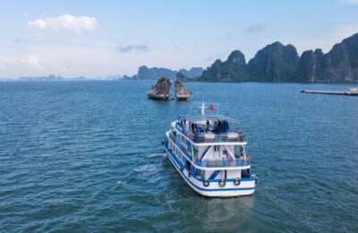 Du thuyền Hà Bình Star Hạ Long