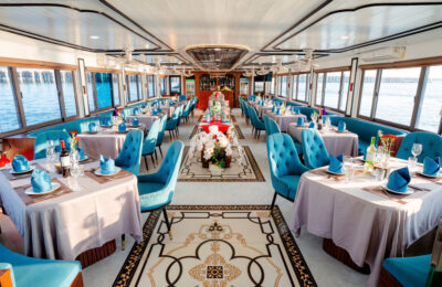 tàu thăm vịnh hạ long 1 ngày